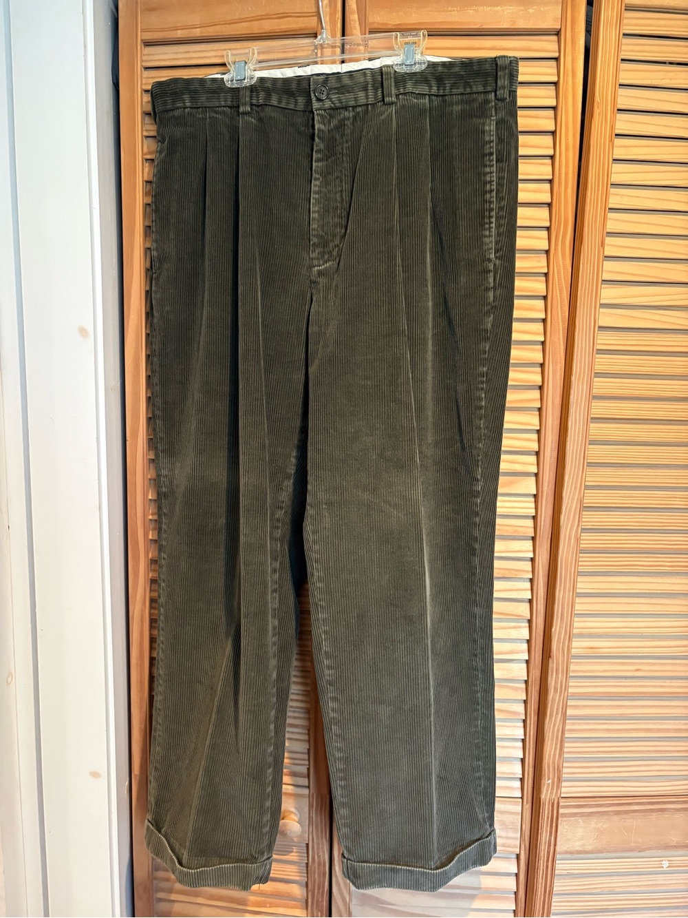 Brooks Brothers Men's Corduroy Pleated Pants Olive Green W38/L30 Preppy Office